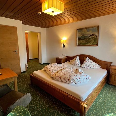 Jenneweinhof Hotel Tux Ngoại thất bức ảnh