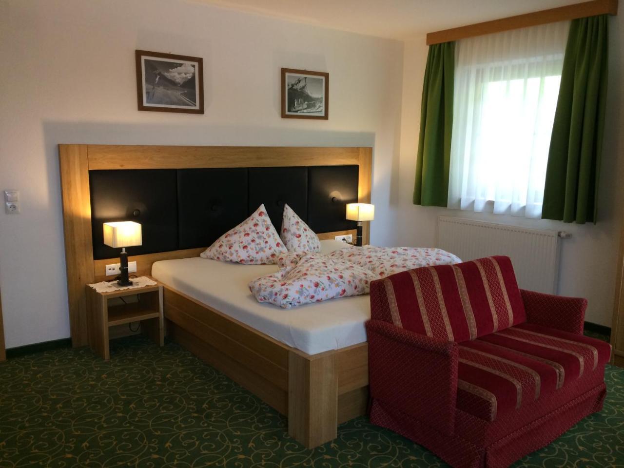 Jenneweinhof Hotel Tux Ngoại thất bức ảnh
